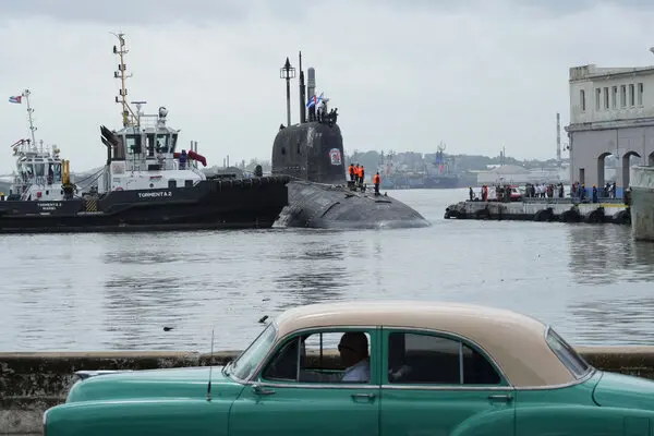 navy_2.webp