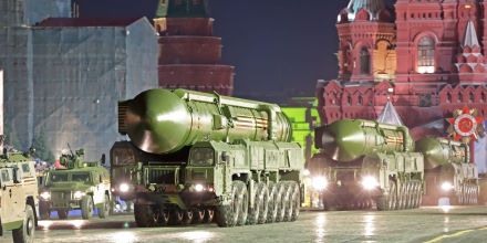 nuclear-missile-parade-thumb.jpg