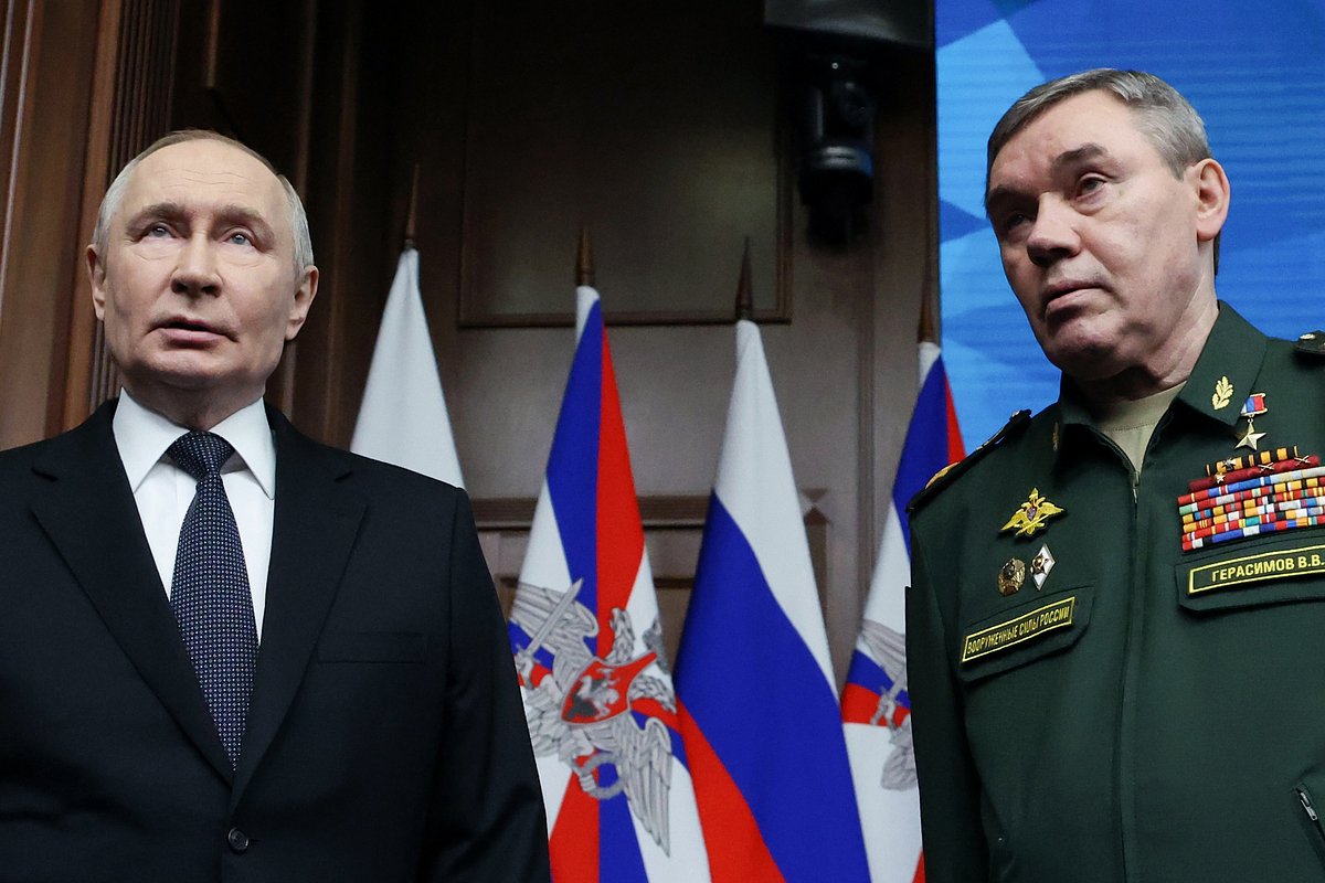 putin_gerasimov_3.jpg