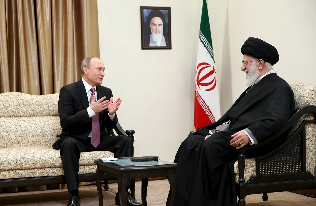 putun_khamenei.jpg