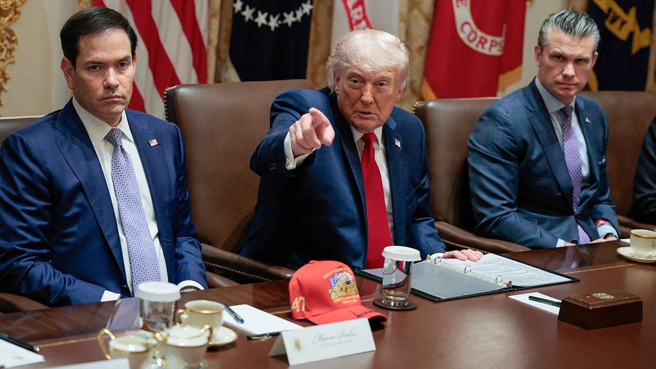 trump_oman_b.webp